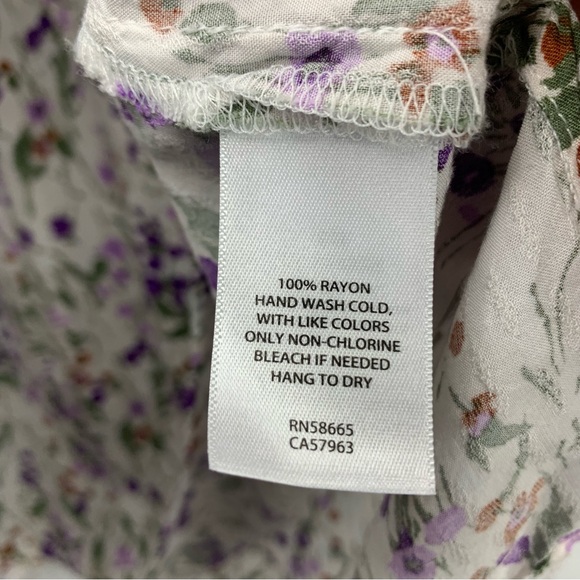 Caslon Floral Bell Sleeve V Neck Blouse, size XXL - Picture 7 of 9